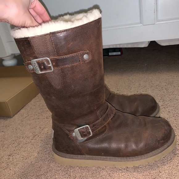LEATHER UGGS ❤️❤️❤️ - Picture 4 of 5